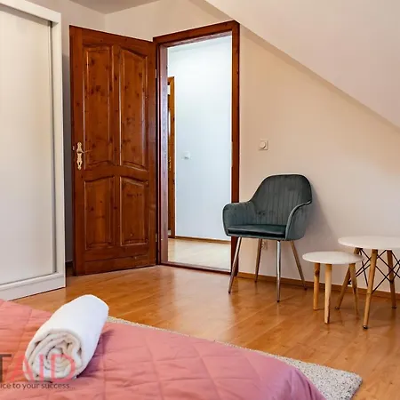 Villa Villa57 - - Hostaid Balatonalmádi